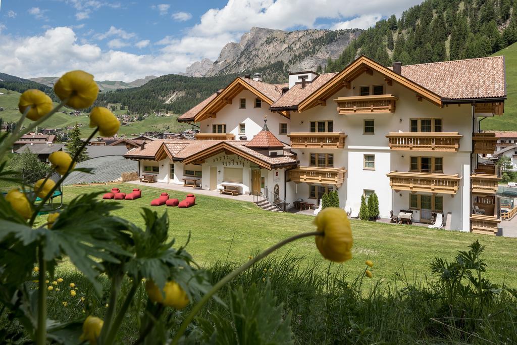 Hotel Somont Sëlva di Val Gardena Eksteriør billede